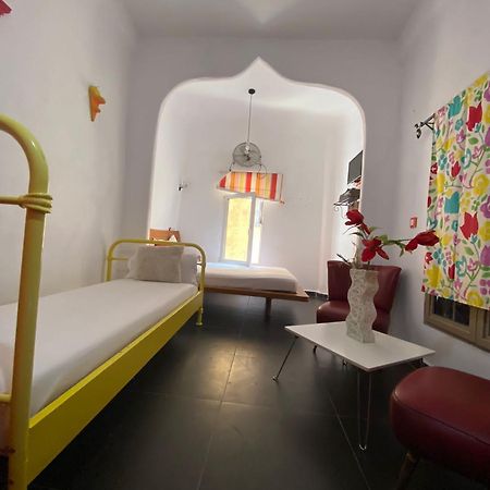 Hostal Valencia - Private Room With Bathroom Šafšawán Exteriér fotografie